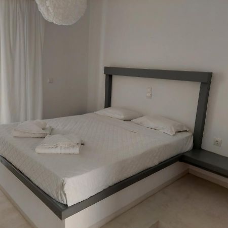 Golden Star Praxitelous Apartment Agia Marina  Екстериор снимка