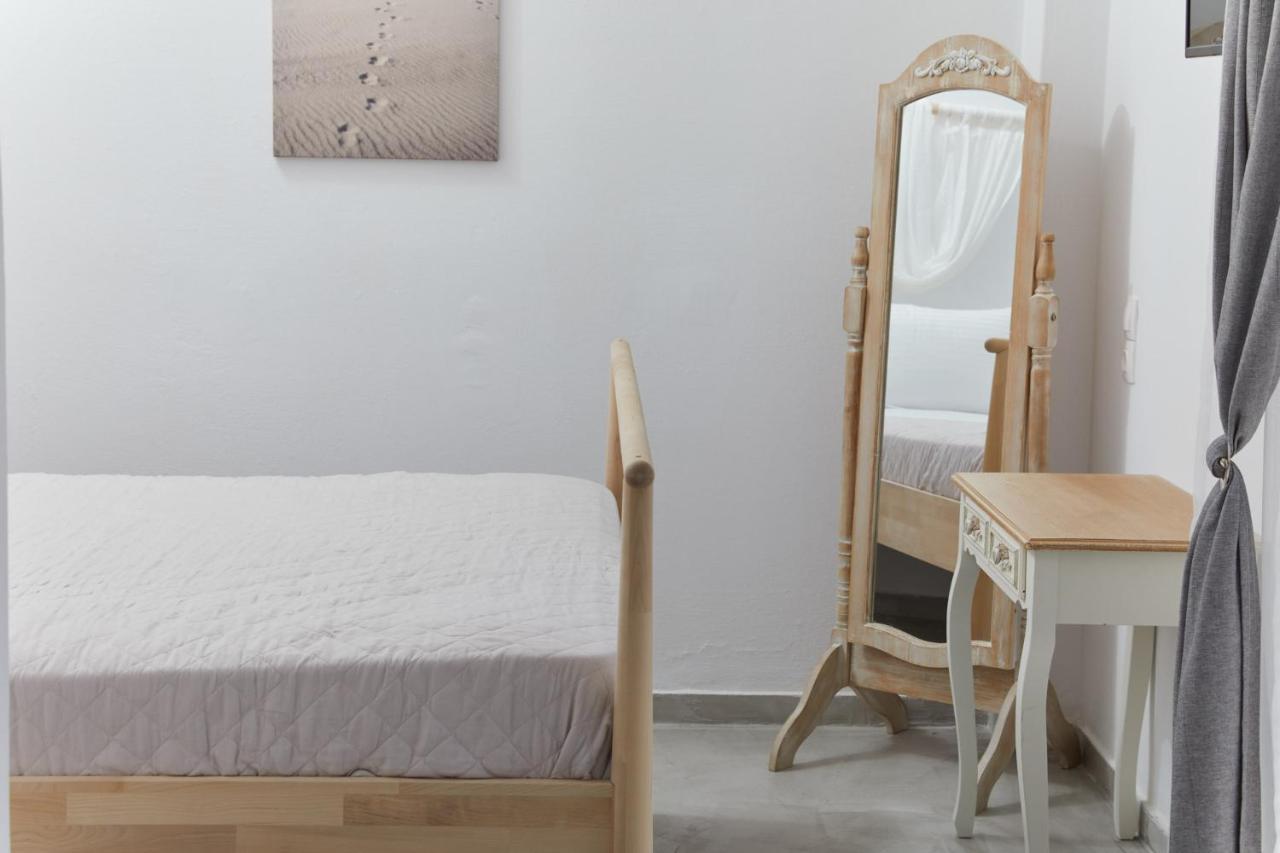 Golden Star Praxitelous Apartment Agia Marina  Екстериор снимка