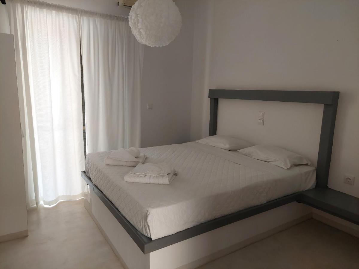 Golden Star Praxitelous Apartment Agia Marina  Екстериор снимка