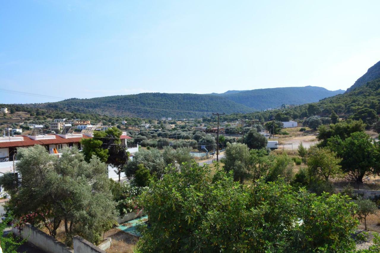 Golden Star Praxitelous Apartment Agia Marina  Екстериор снимка