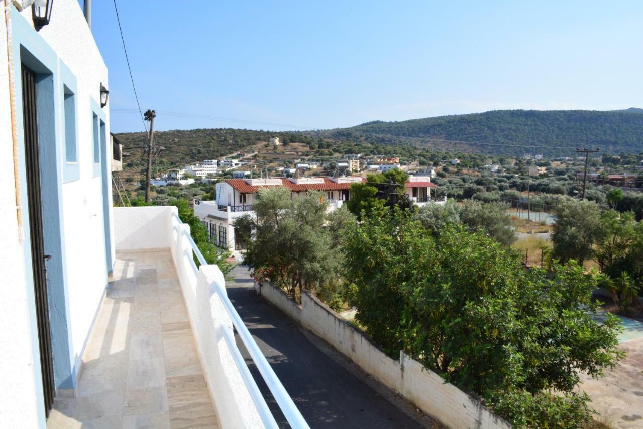 Golden Star Praxitelous Apartment Agia Marina  Екстериор снимка
